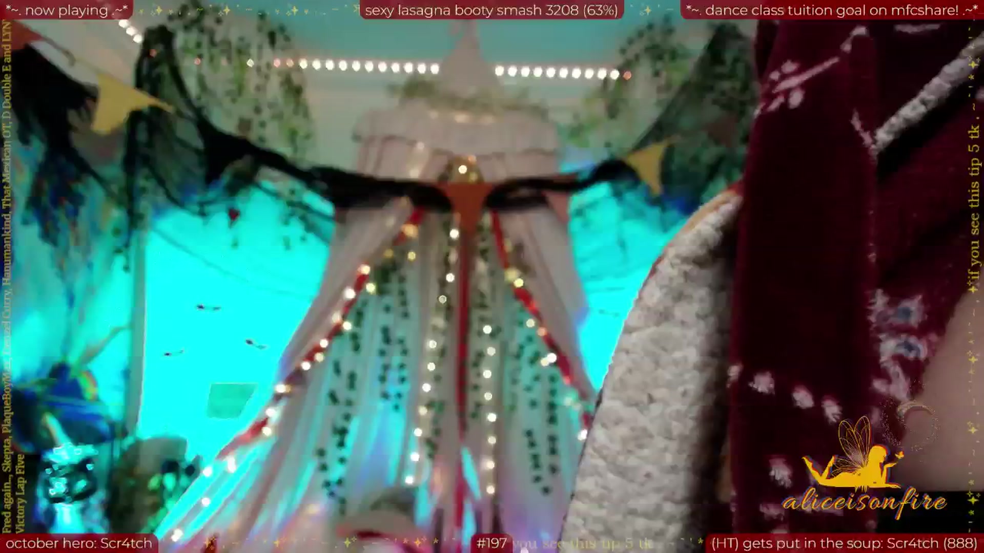 Gallery image thumbnail from aliceisonfire's myfreecams stream on, 10/28/2025, 11:57 image 3 of 20