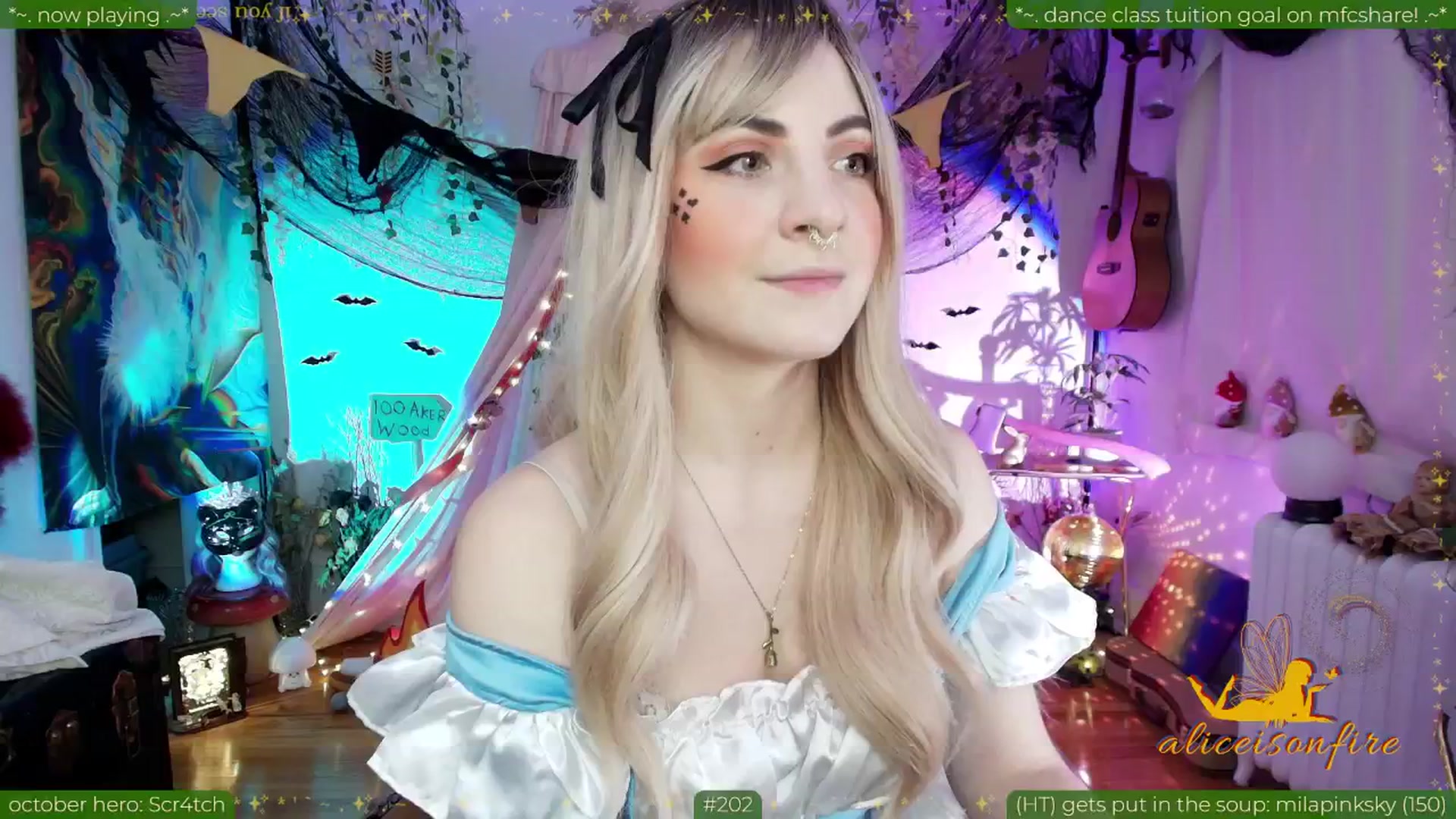 Gallery image thumbnail from aliceisonfire's myfreecams stream on, 10/31/2025, 08:42 image 6 of 20