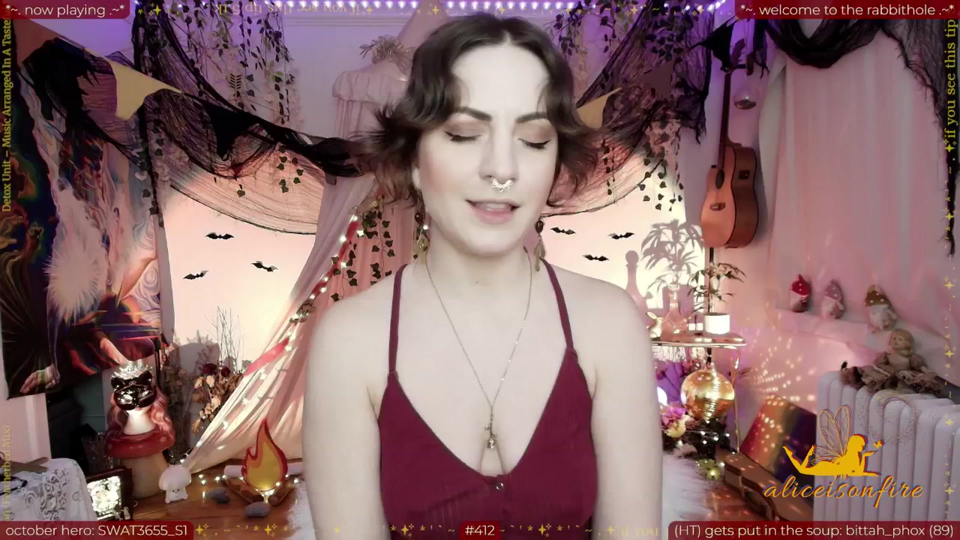 Gallery image thumbnail from aliceisonfire's myfreecams stream on, 11/04/2025, 07:42 image 4 of 20