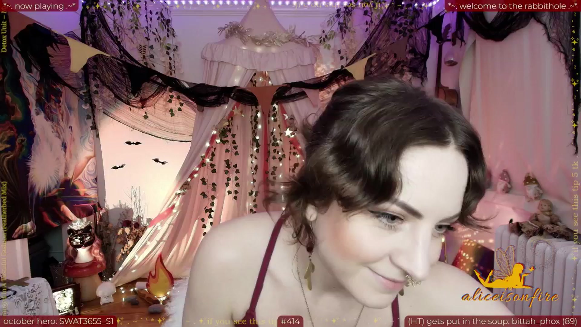 Gallery image thumbnail from aliceisonfire's myfreecams stream on, 11/04/2025, 07:42 image 9 of 20