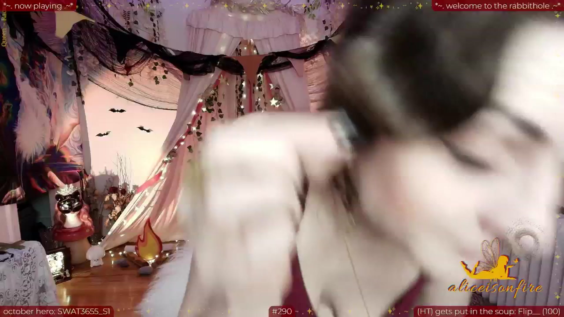 Gallery image thumbnail from aliceisonfire's myfreecams stream on, 11/04/2025, 12:11 image 6 of 20