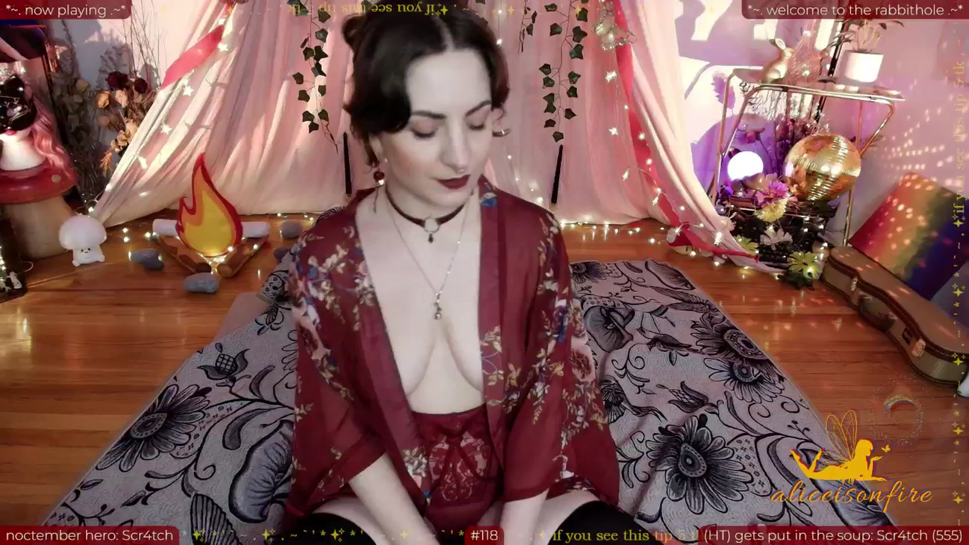 Gallery image thumbnail from aliceisonfire's myfreecams stream on, 11/05/2025, 11:15 image 3 of 20