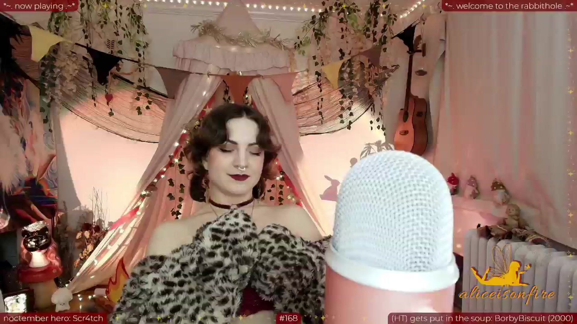 Gallery image thumbnail from aliceisonfire's myfreecams stream on, 11/08/2025, 11:28 image 12 of 20