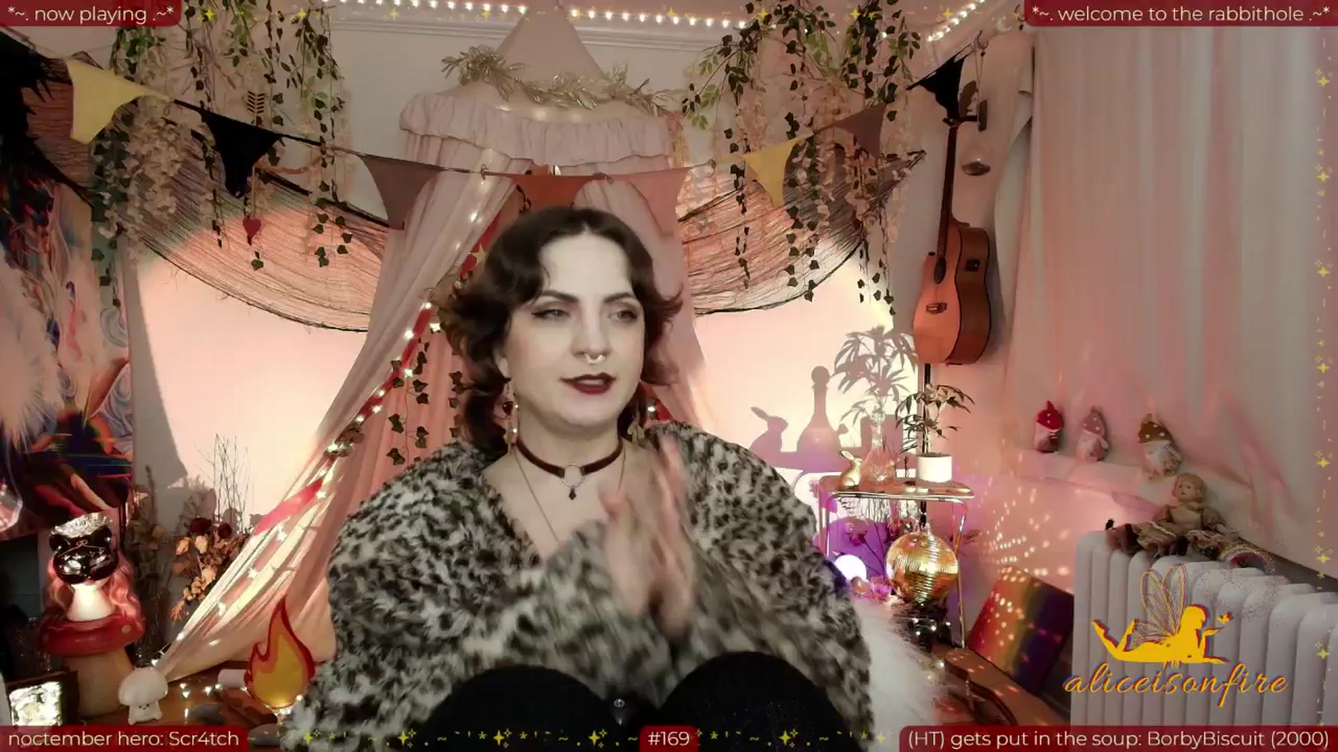 Gallery image thumbnail from aliceisonfire's myfreecams stream on, 11/08/2025, 11:28 image 17 of 20