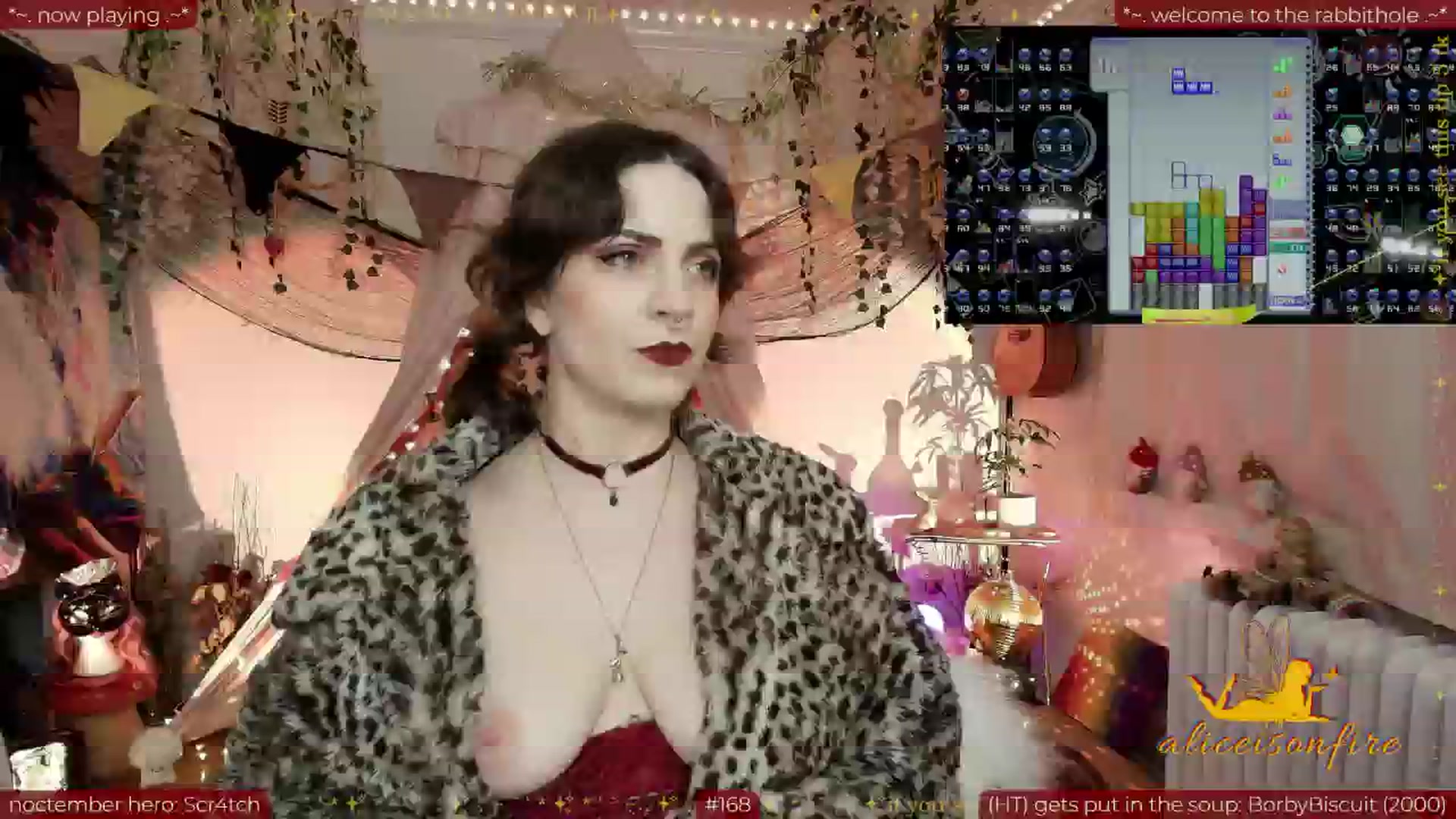 Gallery image thumbnail from aliceisonfire's myfreecams stream on, 11/08/2025, 11:28 image 15 of 20