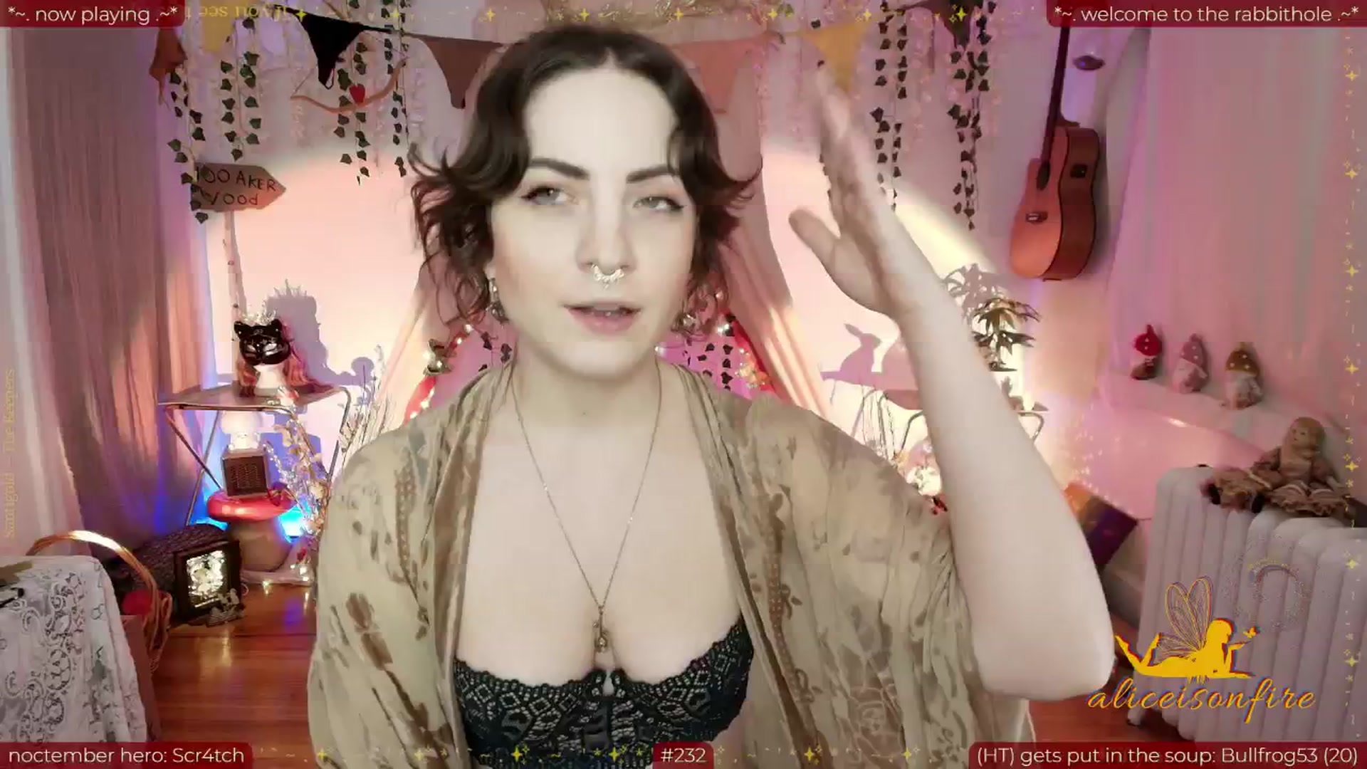 Gallery image thumbnail from aliceisonfire's myfreecams stream on, 11/12/2025, 09:14 image 3 of 20