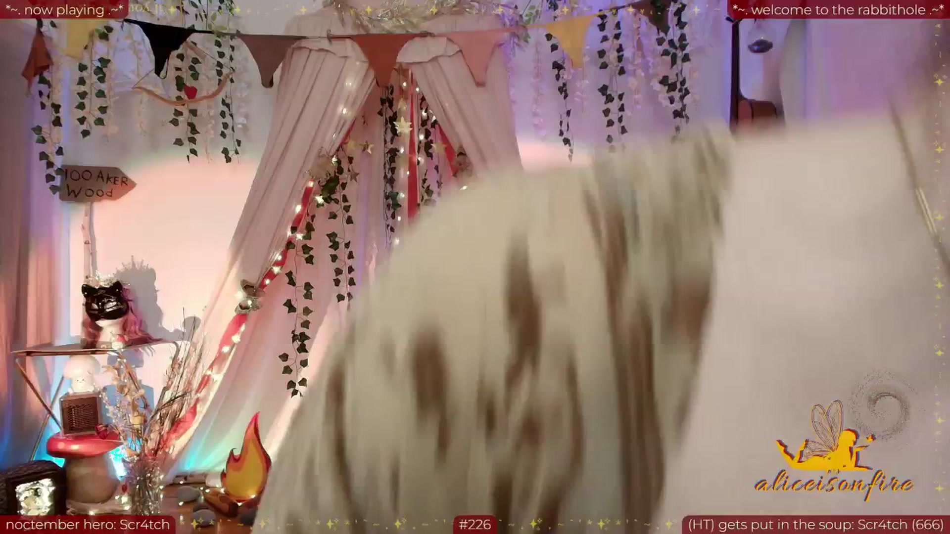 Gallery image thumbnail from aliceisonfire's myfreecams stream on, 11/12/2025, 09:14 image 7 of 20