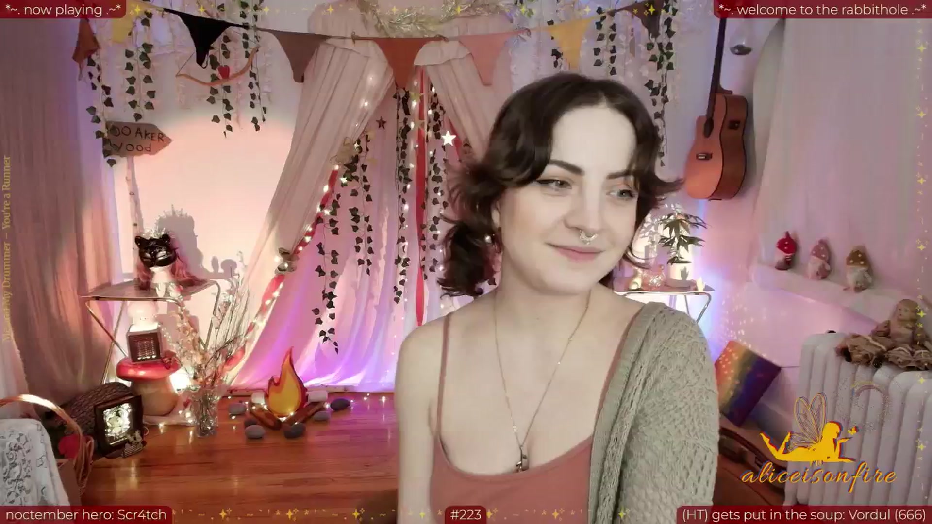 Gallery image thumbnail from aliceisonfire's myfreecams stream on, 11/13/2025, 09:21 image 12 of 20