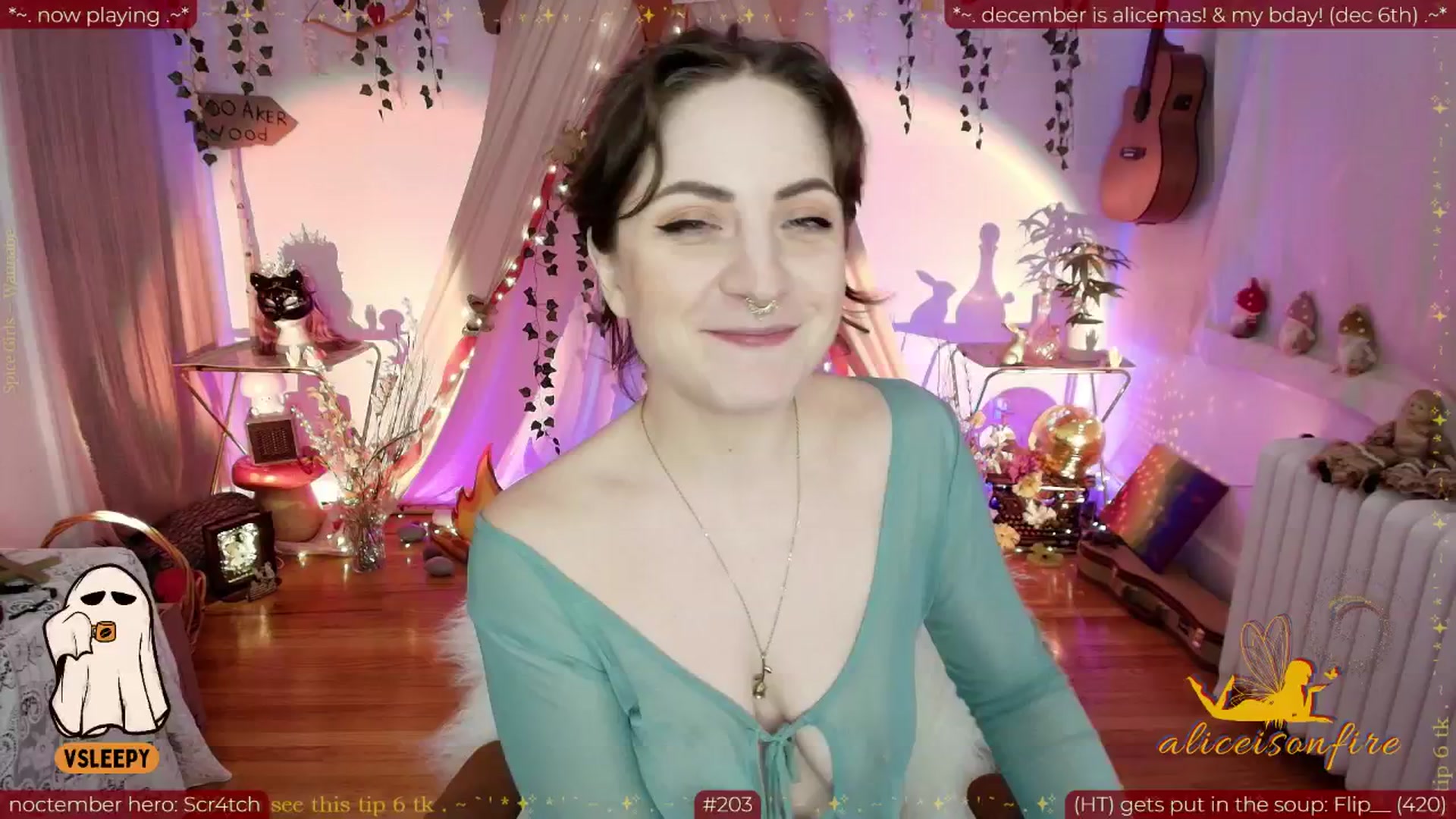 Gallery image thumbnail from aliceisonfire's myfreecams stream on, 11/14/2025, 10:26 image 17 of 20
