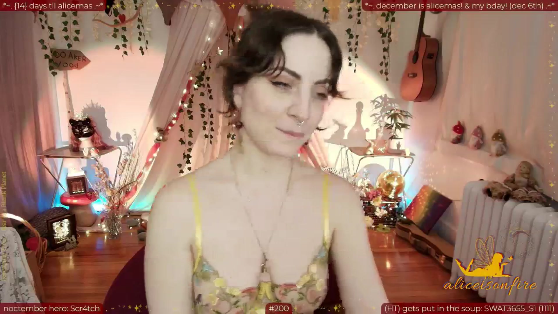Gallery image thumbnail from aliceisonfire's myfreecams stream on, 11/17/2025, 11:12 image 14 of 20
