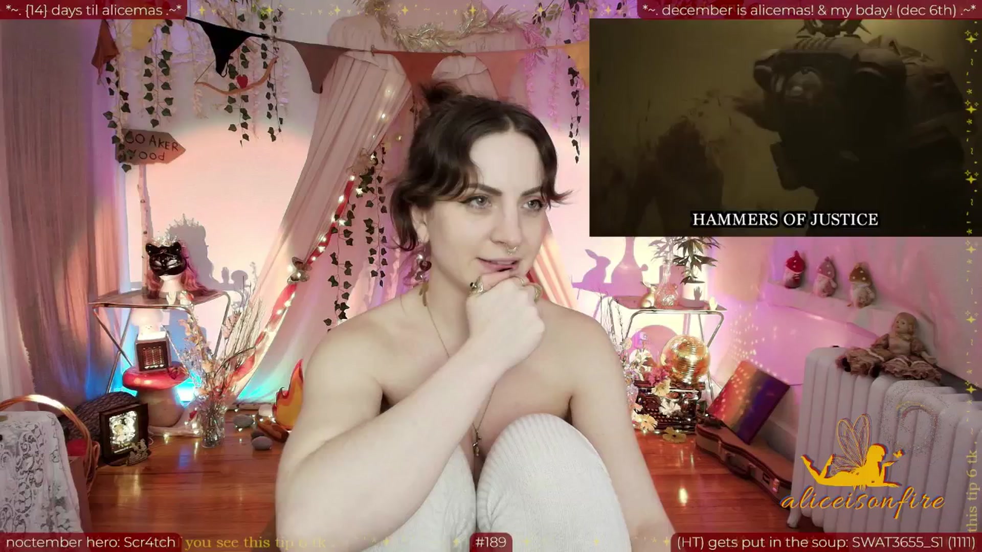 Gallery image thumbnail from aliceisonfire's myfreecams stream on, 11/17/2025, 11:45 image 3 of 20