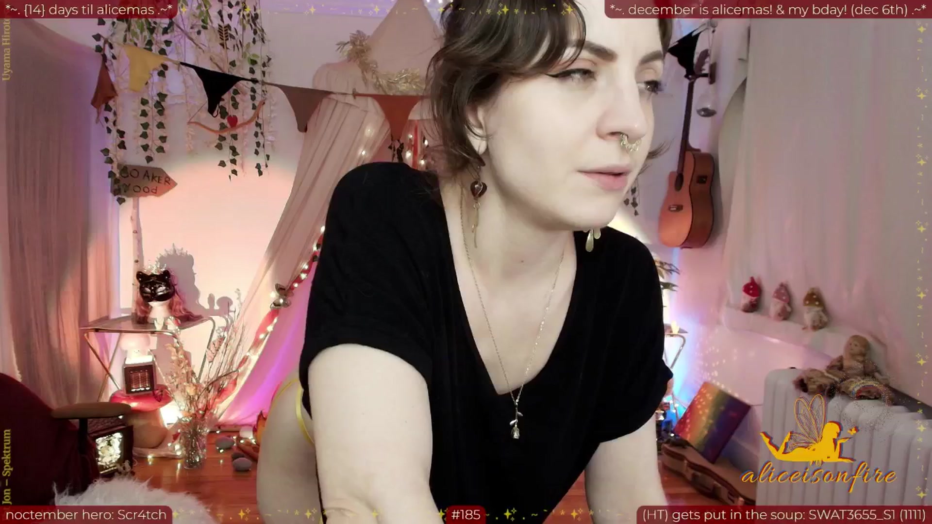 Gallery image thumbnail from aliceisonfire's myfreecams stream on, 11/17/2025, 12:07 image 14 of 20