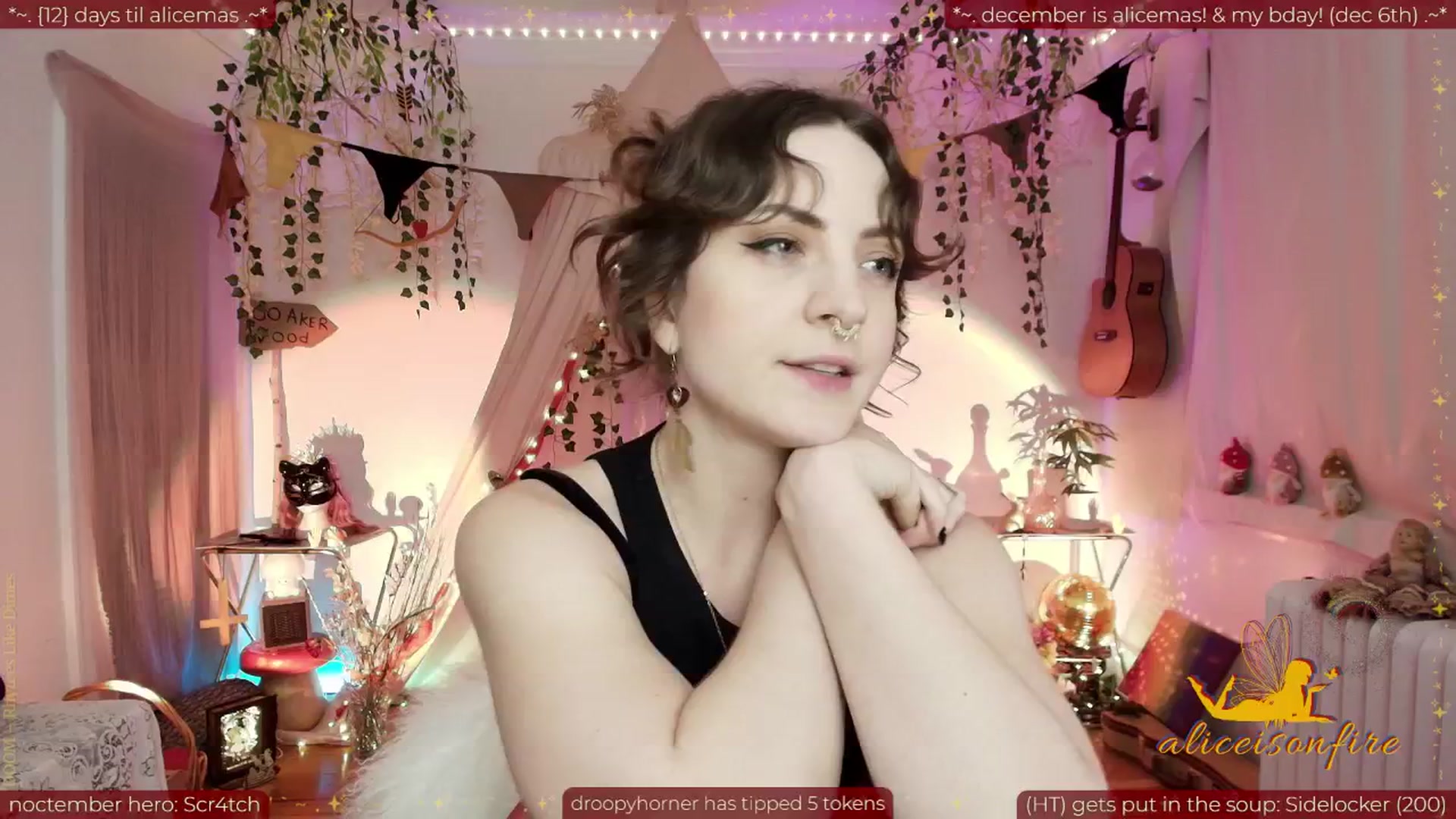 Gallery image thumbnail from aliceisonfire's myfreecams stream on, 11/19/2025, 11:07 image 8 of 20