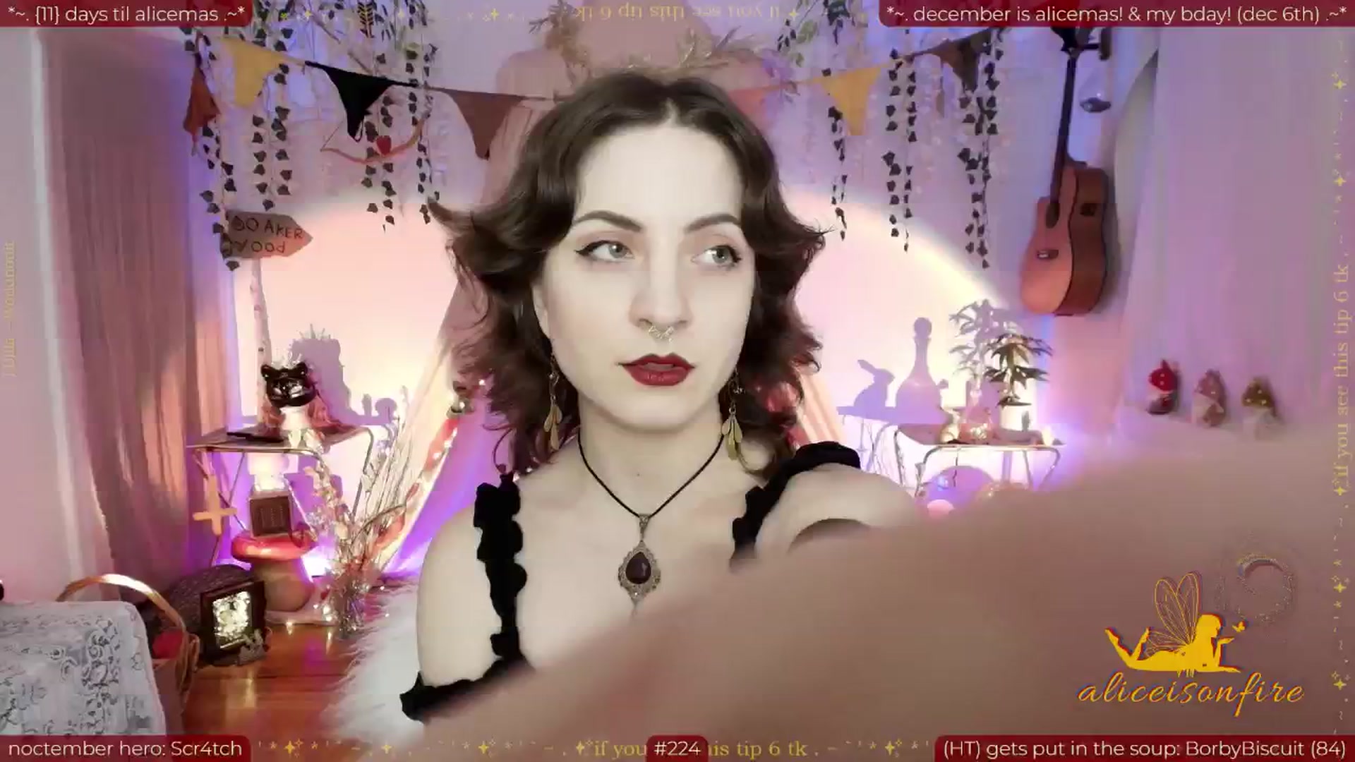 Gallery image thumbnail from aliceisonfire's myfreecams stream on, 11/20/2025, 09:04 image 12 of 20