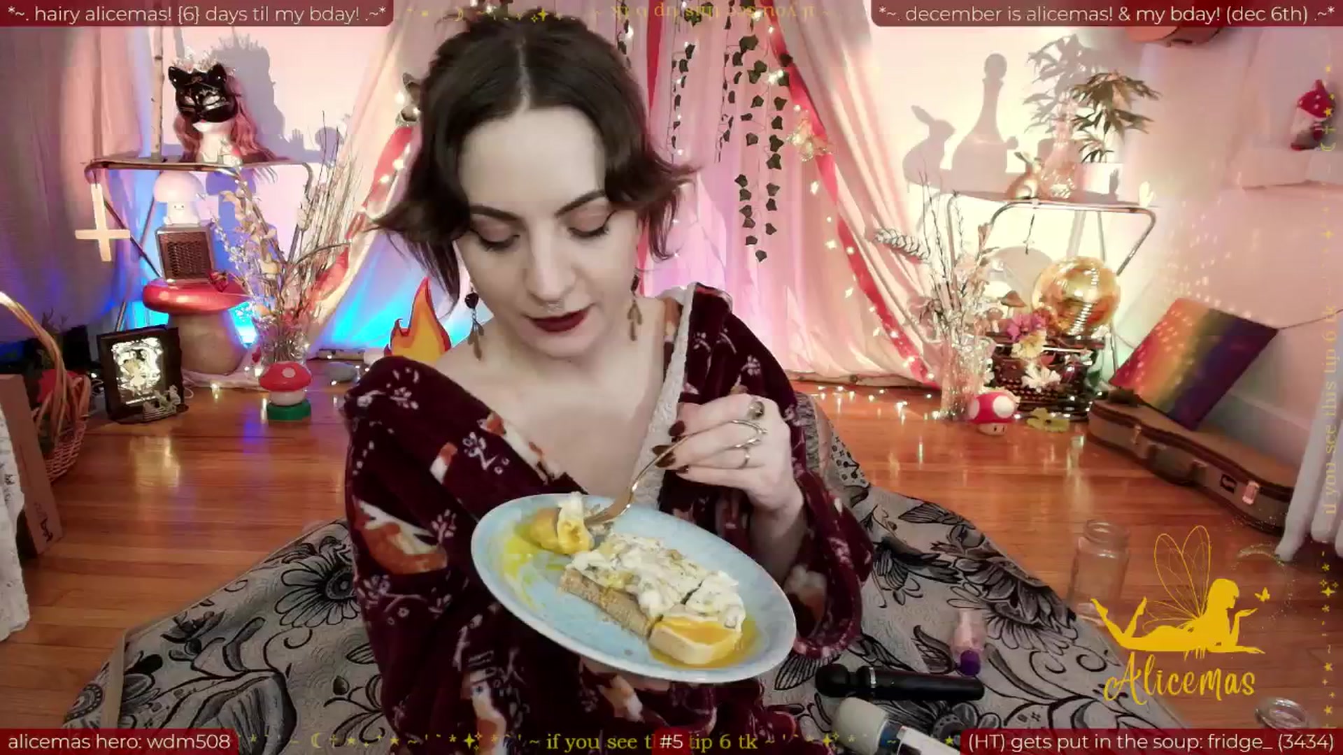 Gallery image thumbnail from aliceisonfire's myfreecams stream on, 12/01/2025, 18:22 image 9 of 20