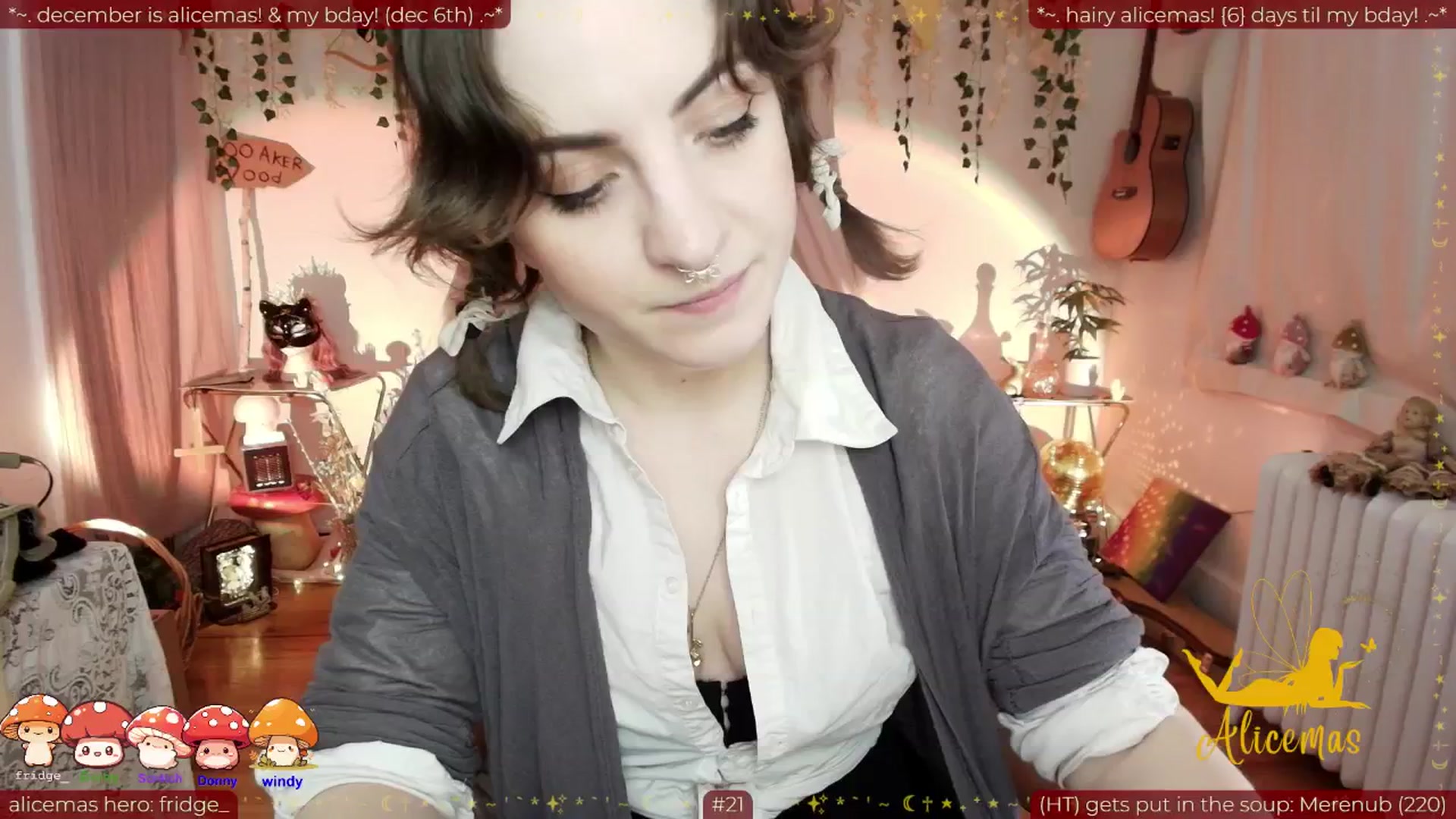 Gallery image thumbnail from aliceisonfire's myfreecams stream on, 12/03/2025, 08:09 image 7 of 20