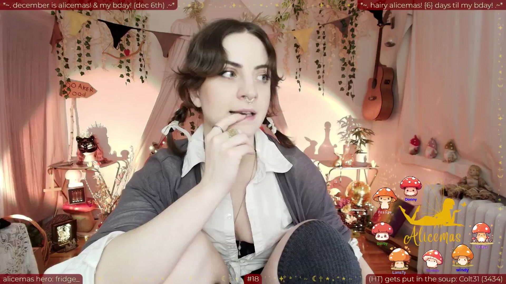 Gallery image thumbnail from aliceisonfire's myfreecams stream on, 12/03/2025, 08:09 image 14 of 20
