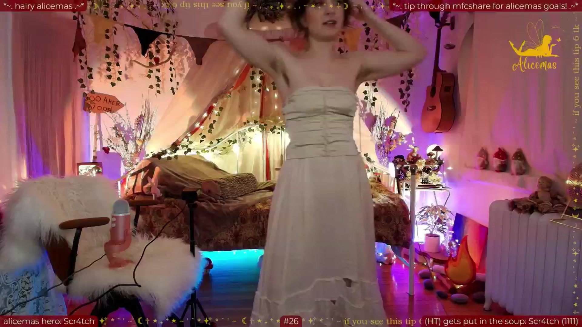 Gallery image thumbnail from aliceisonfire's myfreecams stream on, 12/15/2025, 14:13 image 8 of 20