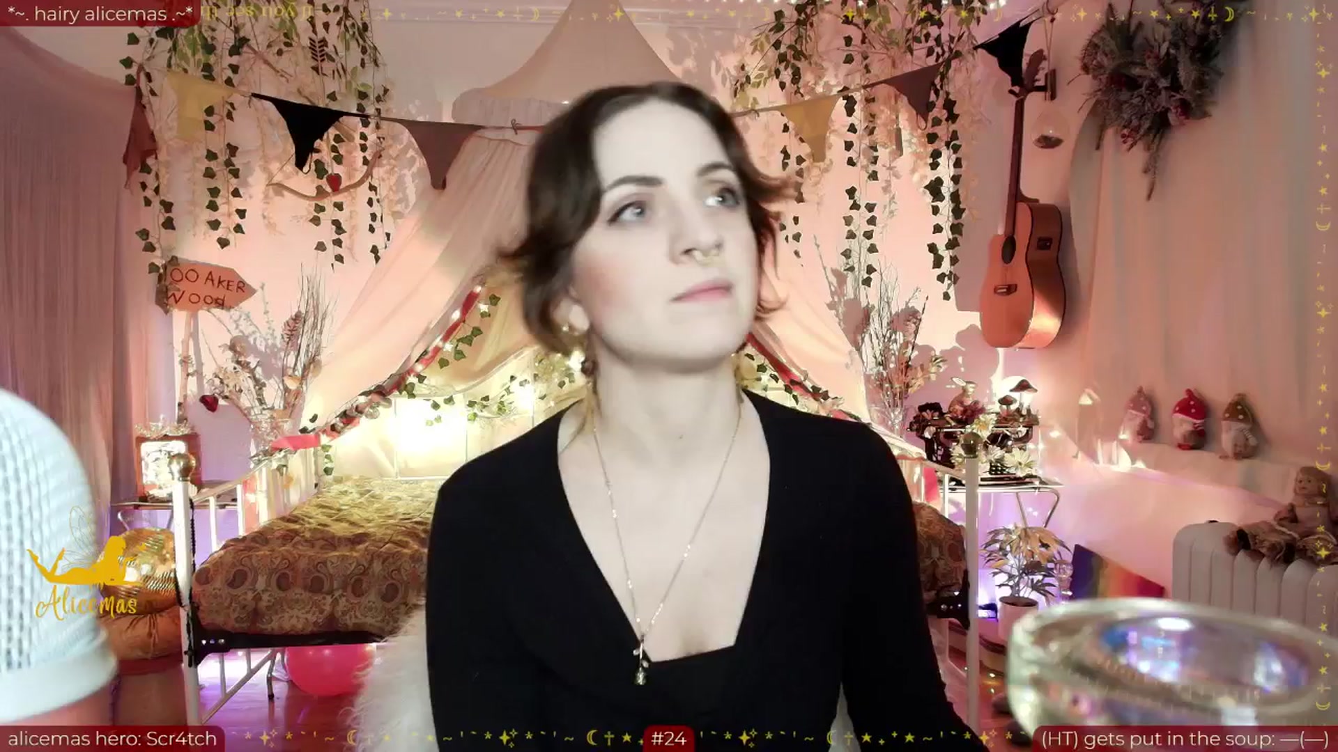 Gallery image thumbnail from aliceisonfire's myfreecams stream on, 12/18/2025, 10:43 image 11 of 20