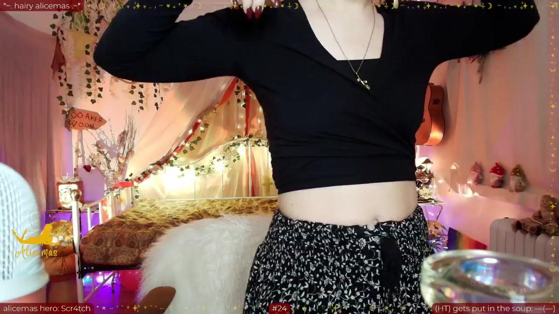 Gallery image thumbnail from aliceisonfire's myfreecams stream on, 12/18/2025, 10:43 image 18 of 20