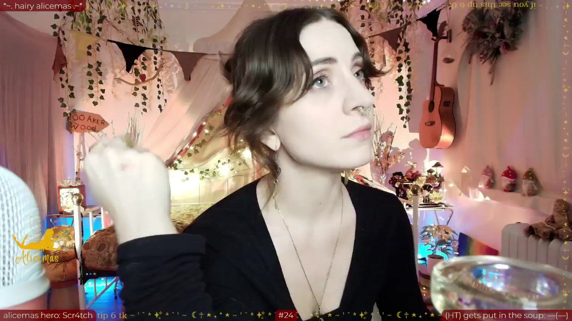 Gallery image thumbnail from aliceisonfire's myfreecams stream on, 12/18/2025, 10:43 image 9 of 20