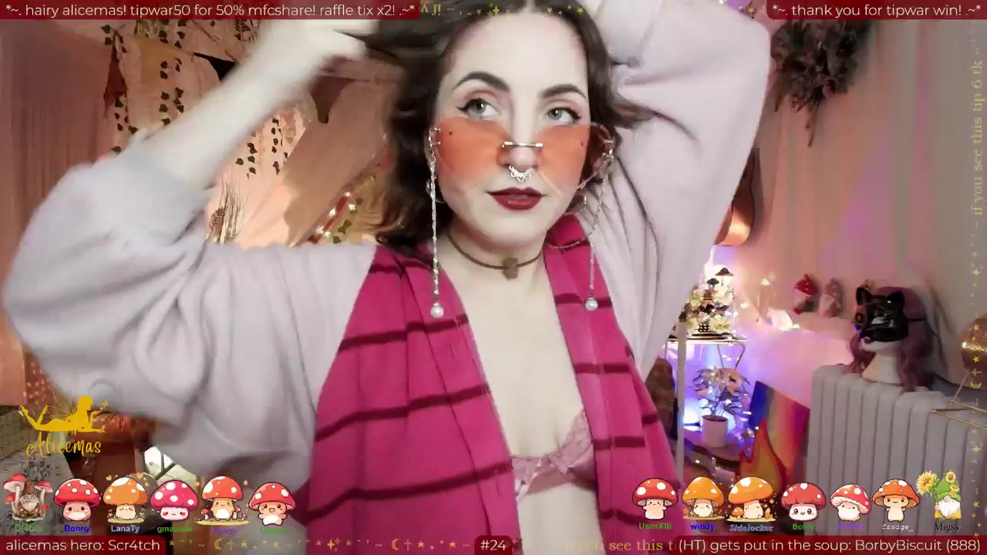 Gallery image thumbnail from aliceisonfire's myfreecams stream on, 12/23/2025, 07:55 image 6 of 20