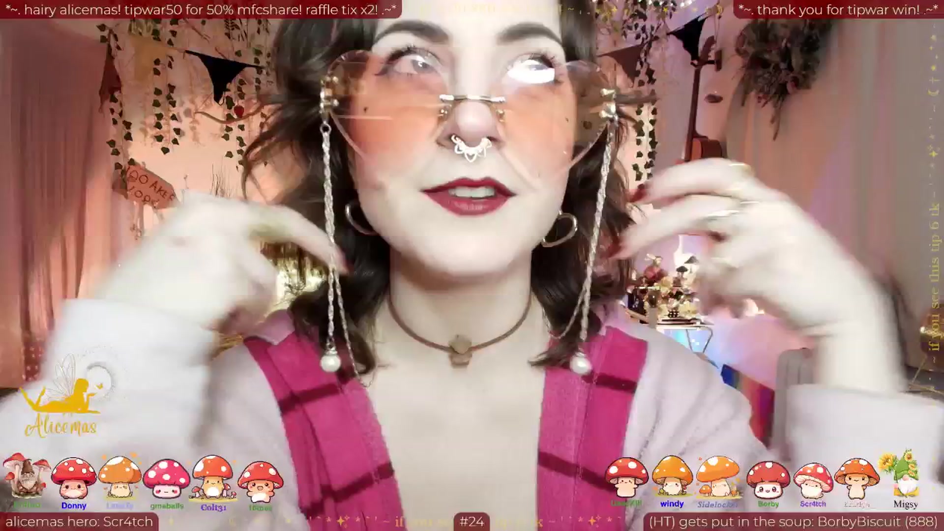 Gallery image thumbnail from aliceisonfire's myfreecams stream on, 12/23/2025, 07:55 image 7 of 20
