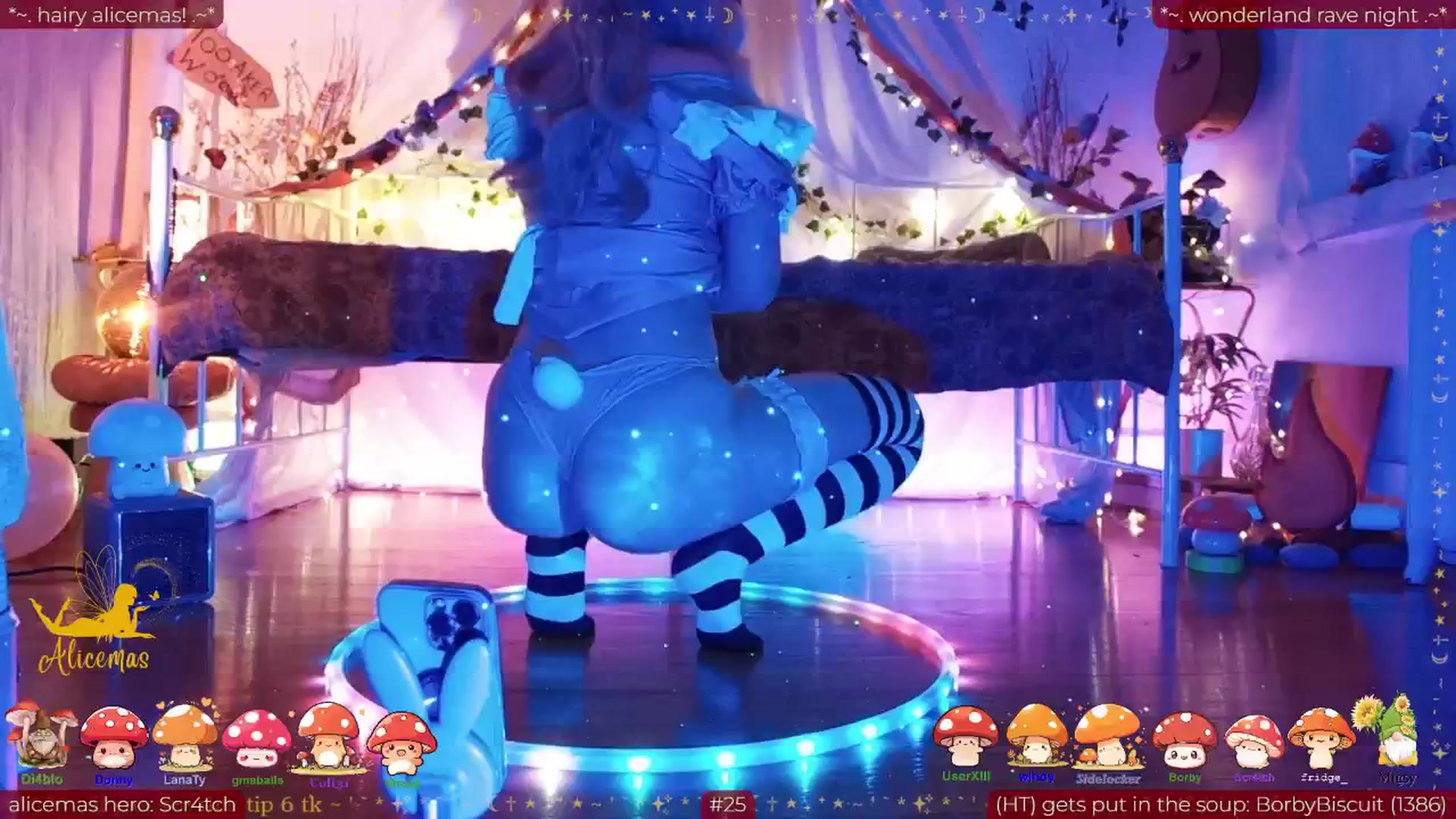 Gallery image thumbnail from aliceisonfire's myfreecams stream on, 12/27/2025, 10:10 image 15 of 20