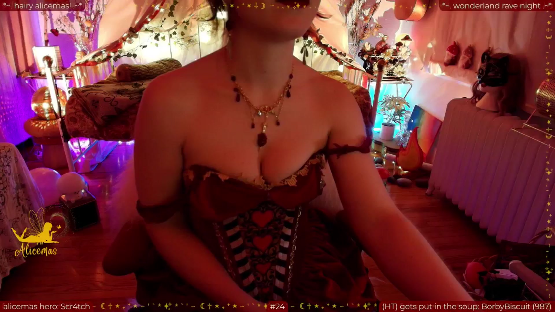 Gallery image thumbnail from aliceisonfire's myfreecams stream on, 12/28/2025, 11:30 image 16 of 20