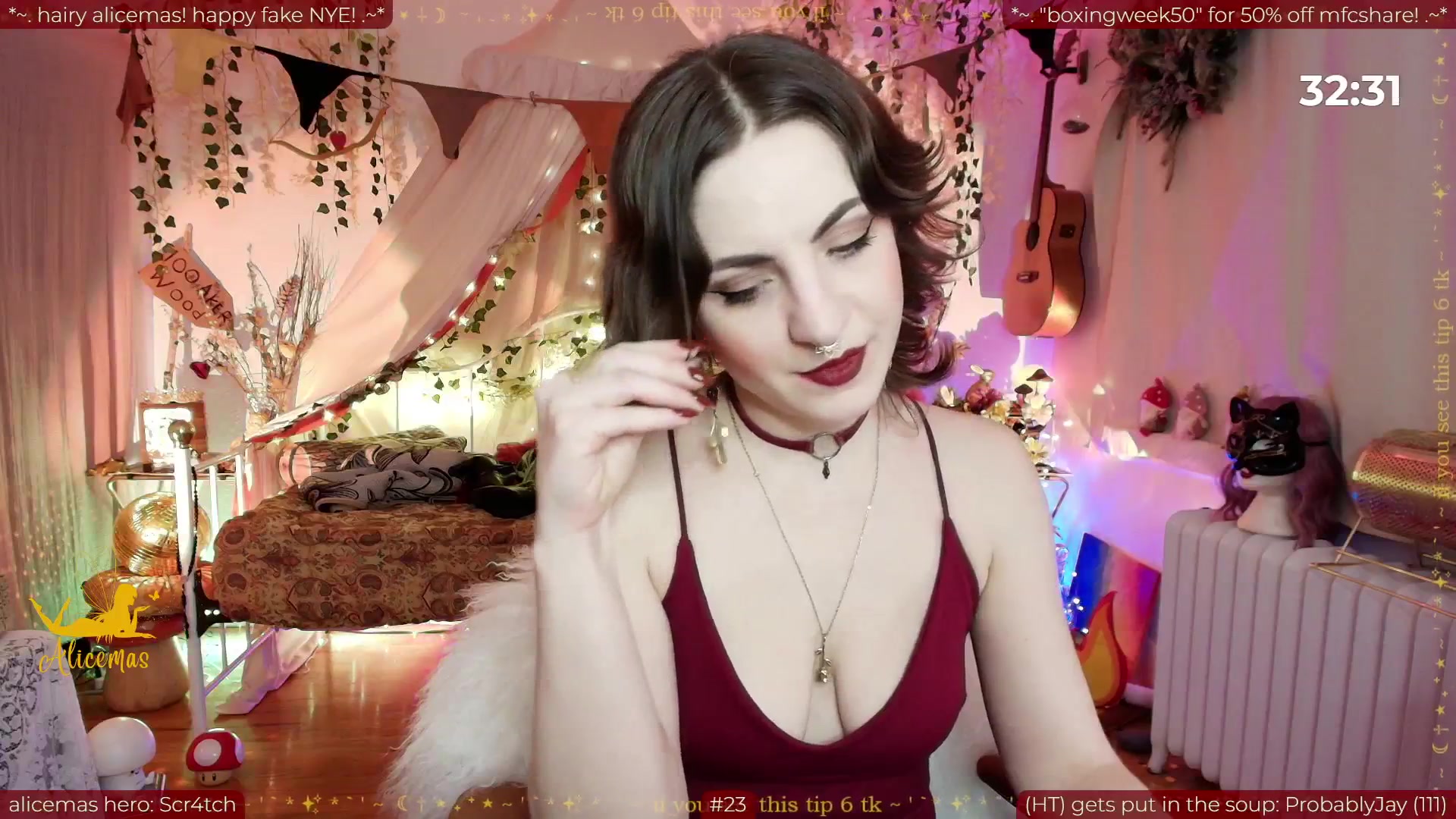 Gallery image thumbnail from aliceisonfire's myfreecams stream on, 12/31/2025, 08:05 image 10 of 20