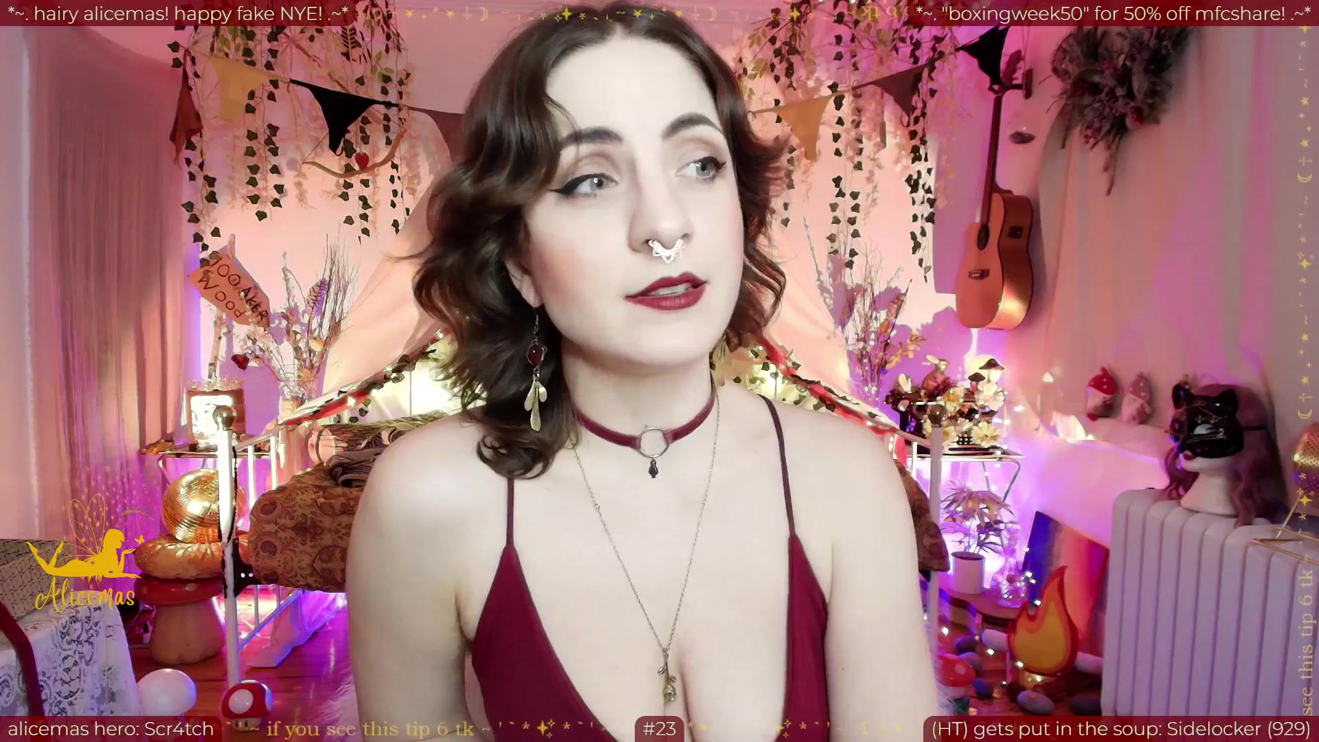 Gallery image thumbnail from aliceisonfire's myfreecams stream on, 12/31/2025, 08:05 image 16 of 20