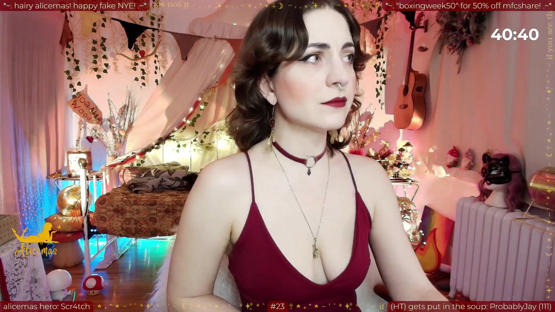 Gallery image thumbnail from aliceisonfire's myfreecams stream on, 12/31/2025, 08:05 image 9 of 20