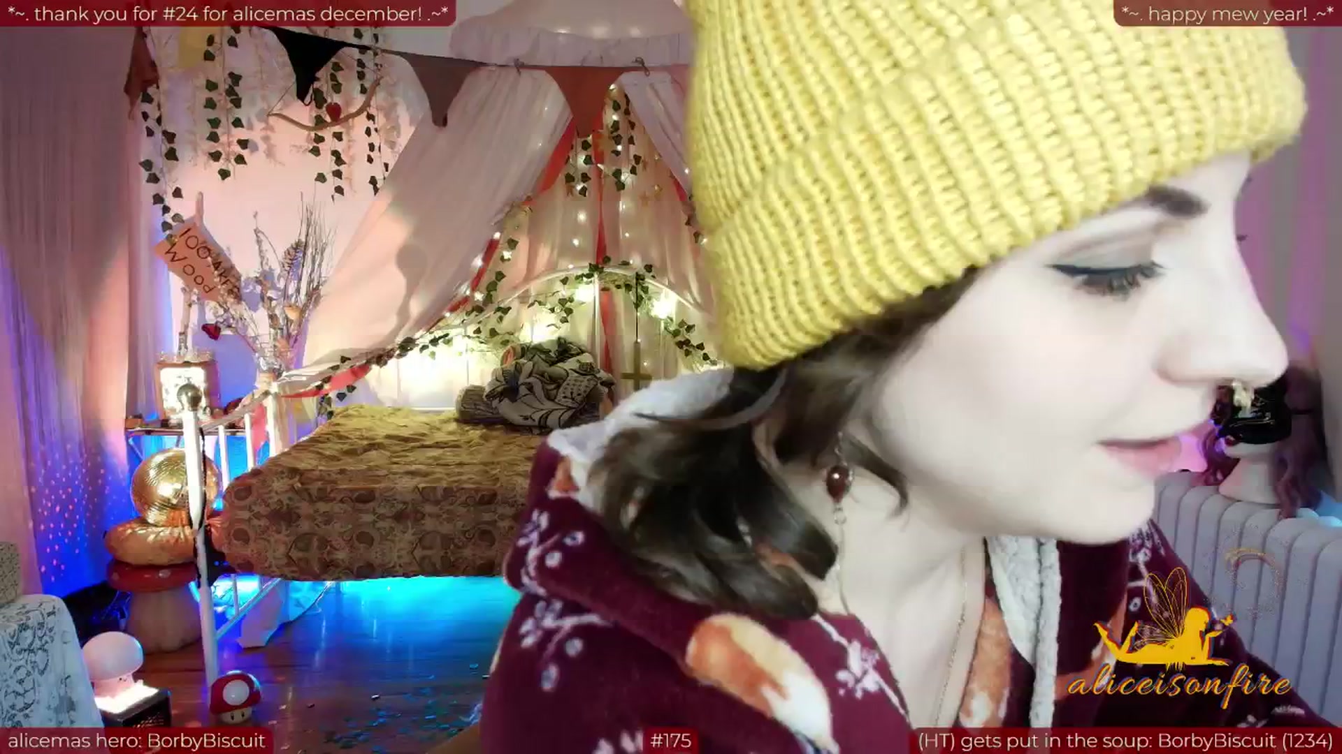 Gallery image thumbnail from aliceisonfire's myfreecams stream on, 01/05/2026, 16:33 image 6 of 20