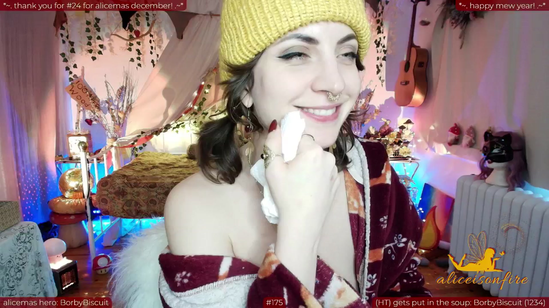 Gallery image thumbnail from aliceisonfire's myfreecams stream on, 01/05/2026, 16:33 image 15 of 20