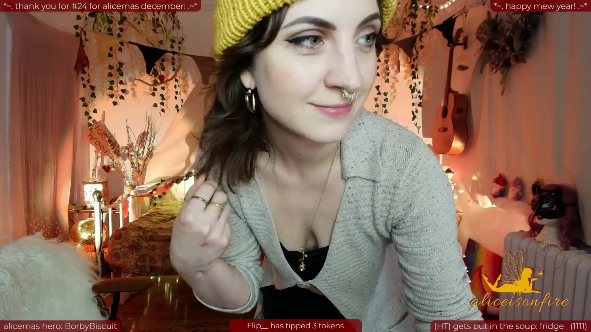 Gallery image thumbnail from aliceisonfire's myfreecams stream on, 01/08/2026, 09:23 image 8 of 20