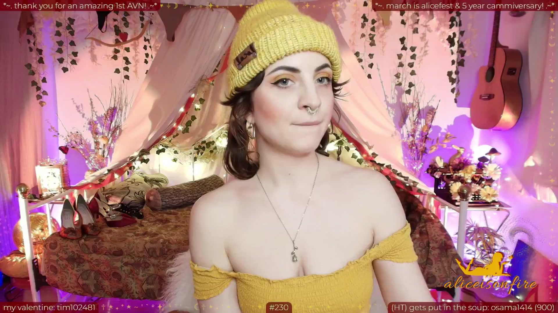 Gallery image thumbnail from aliceisonfire's myfreecams stream on, 02/13/2026, 10:13 image 10 of 20