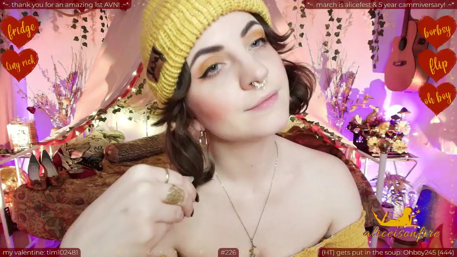 Gallery image thumbnail from aliceisonfire's myfreecams stream on, 02/13/2026, 10:13 image 15 of 20