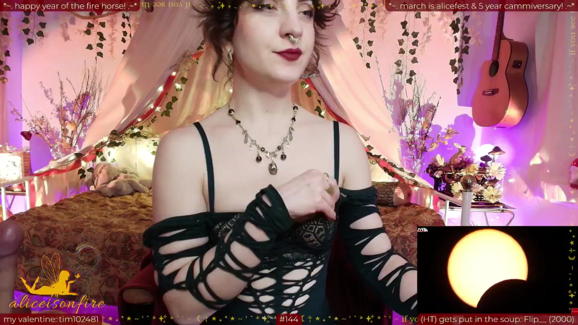 Gallery image thumbnail from aliceisonfire's myfreecams stream on, 02/17/2026, 14:03 image 16 of 20