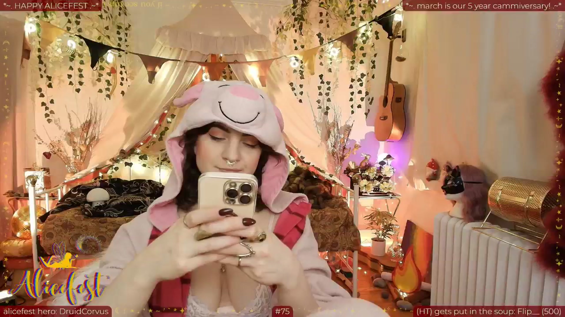 Gallery image thumbnail from aliceisonfire's myfreecams stream on, 03/04/2026, 12:30 image 8 of 20
