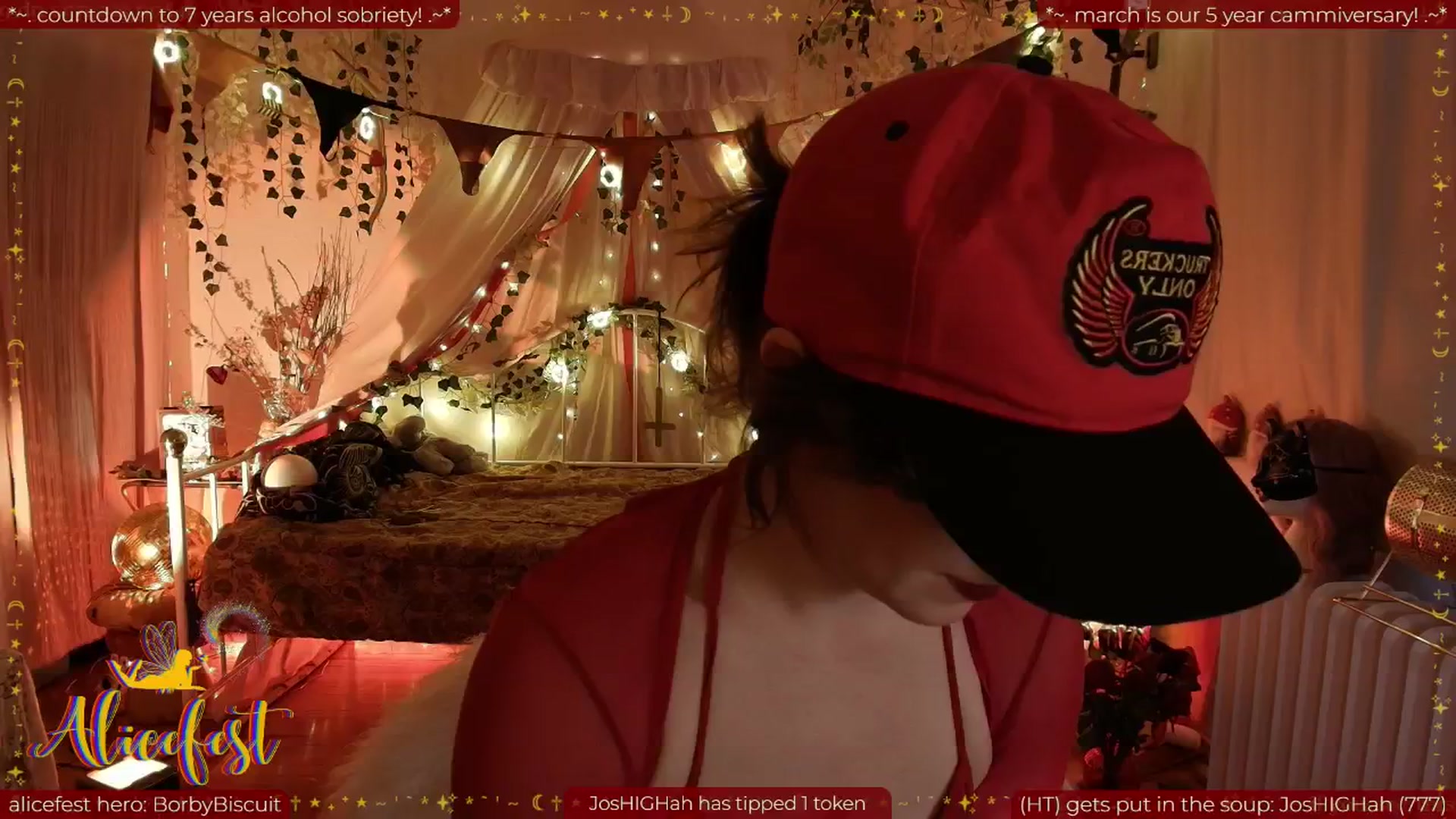 Gallery image thumbnail from aliceisonfire's myfreecams stream on, 03/11/2026, 14:09 image 17 of 20