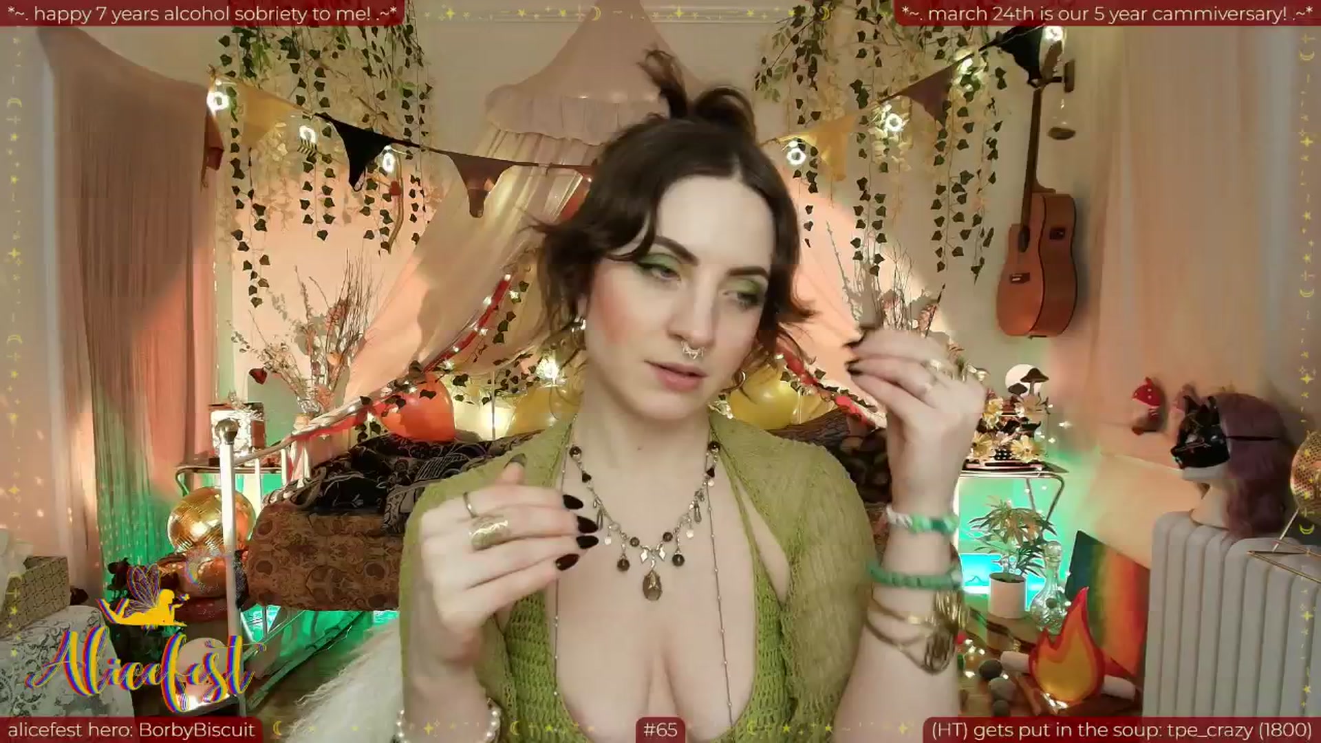Gallery image thumbnail from aliceisonfire's myfreecams stream on, 03/13/2026, 14:15 image 13 of 20