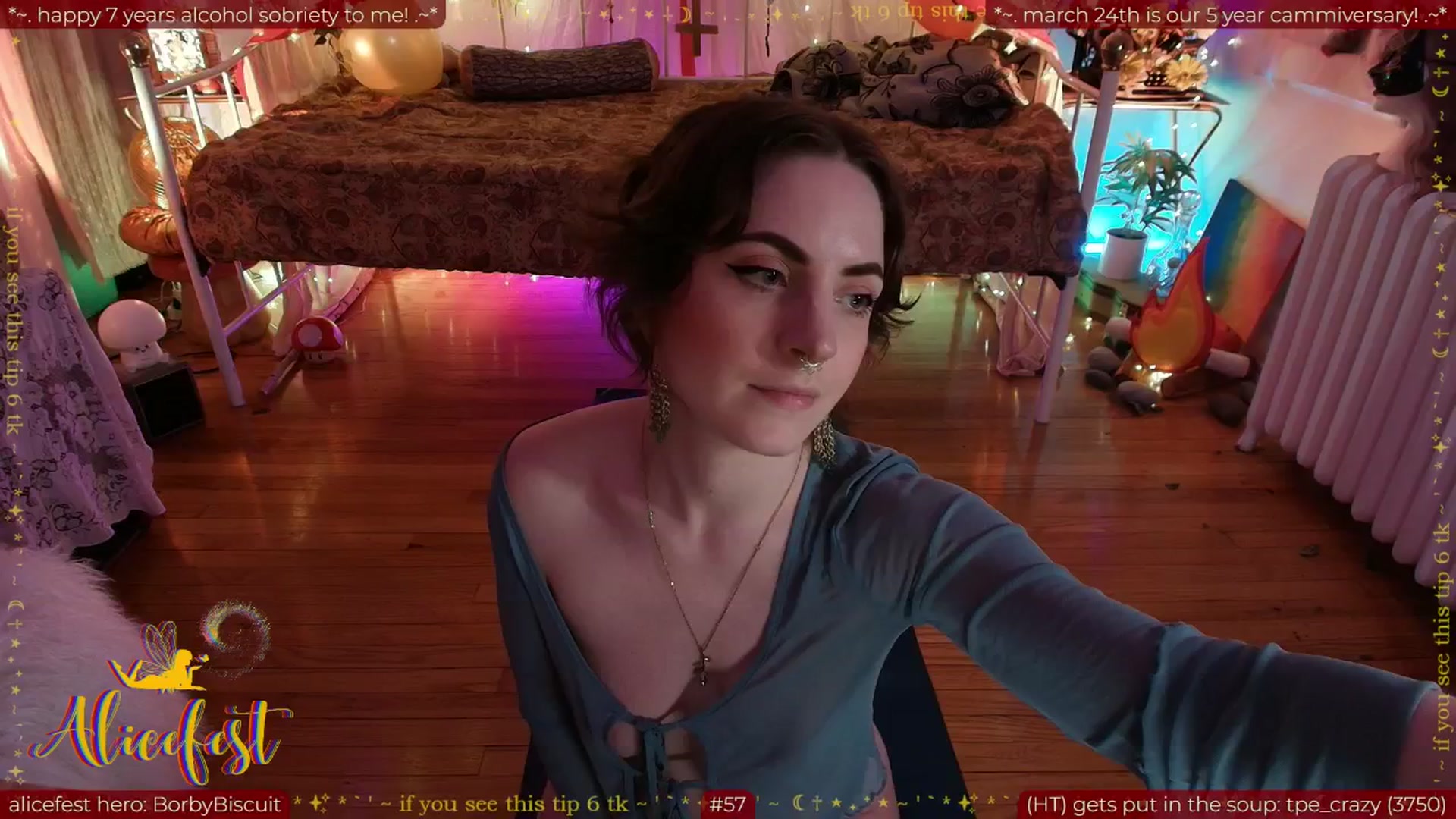 Gallery image thumbnail from aliceisonfire's myfreecams stream on, 03/17/2026, 11:08 image 15 of 20