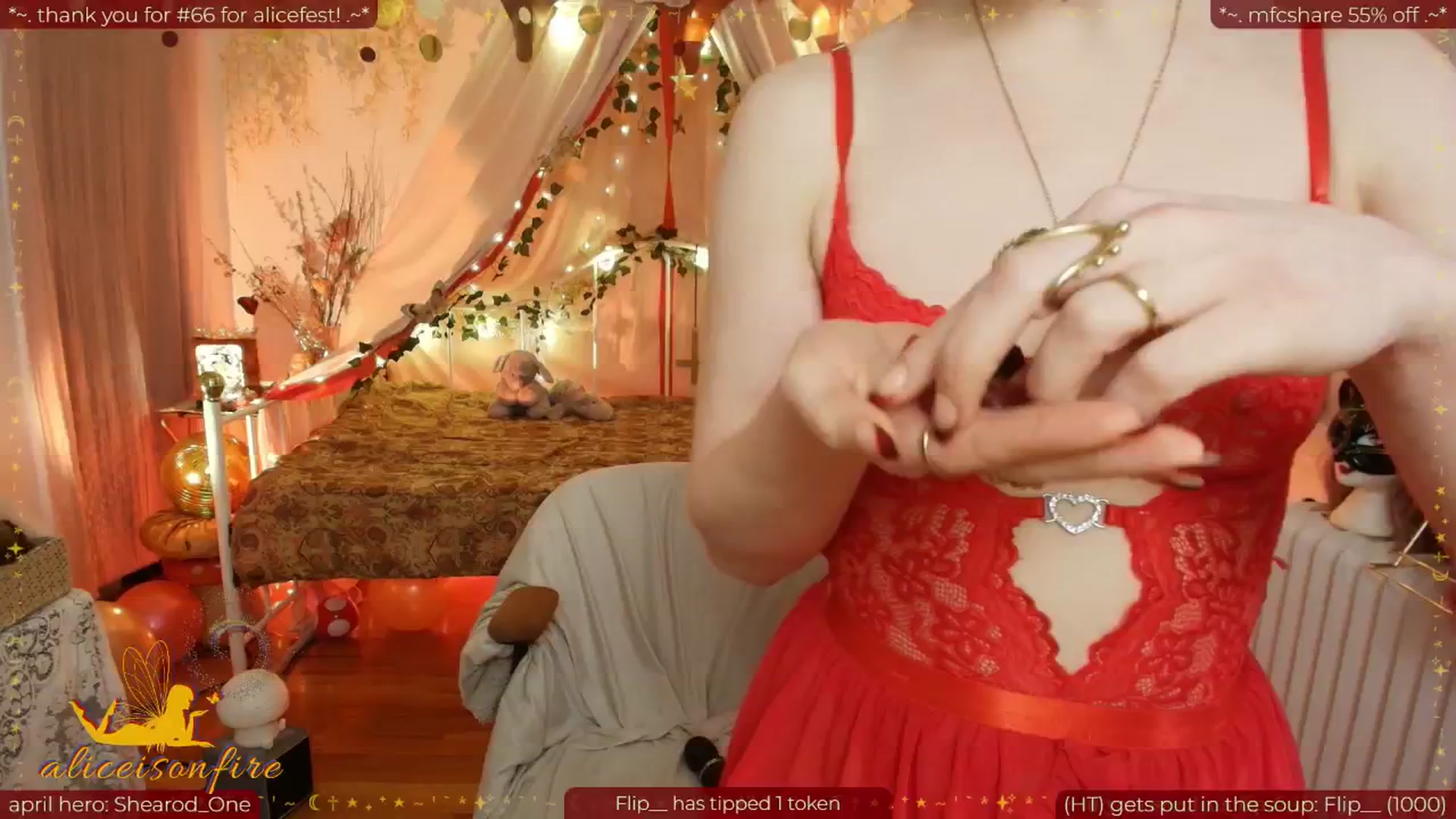 Gallery image thumbnail from aliceisonfire's myfreecams stream on, 04/16/2026, 09:54 image 11 of 20