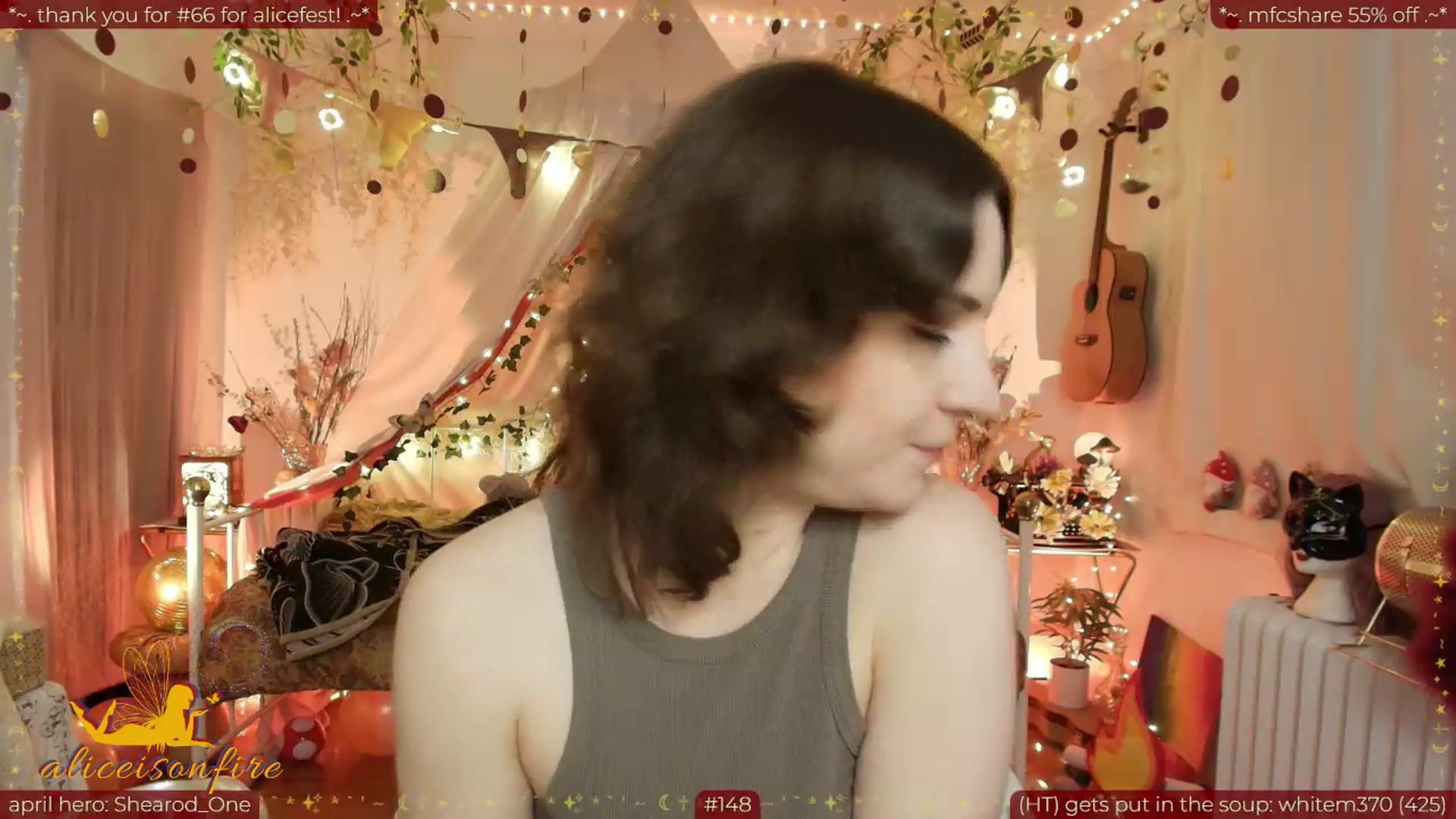 Gallery image thumbnail from aliceisonfire's myfreecams stream on, 04/17/2026, 10:03 image 9 of 20
