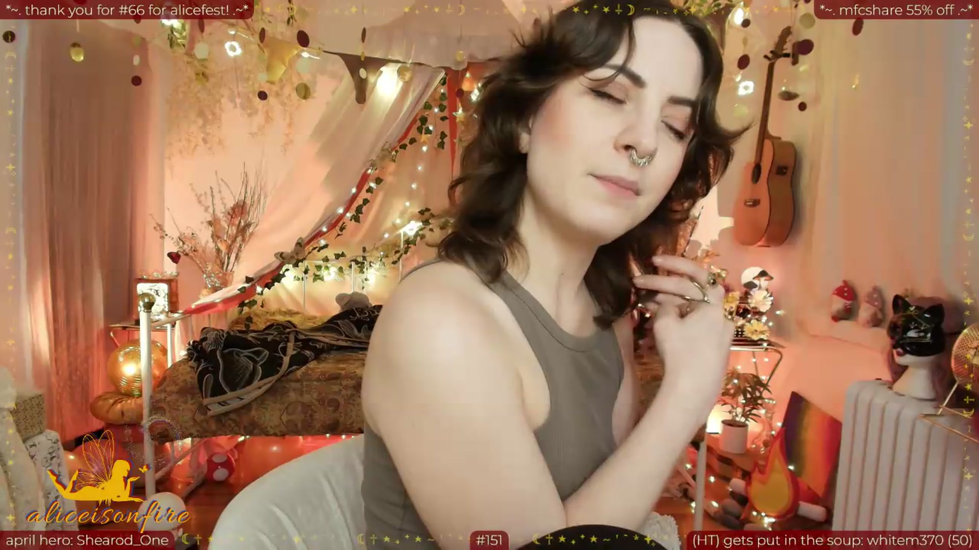 Gallery image thumbnail from aliceisonfire's myfreecams stream on, 04/17/2026, 10:03 image 3 of 20