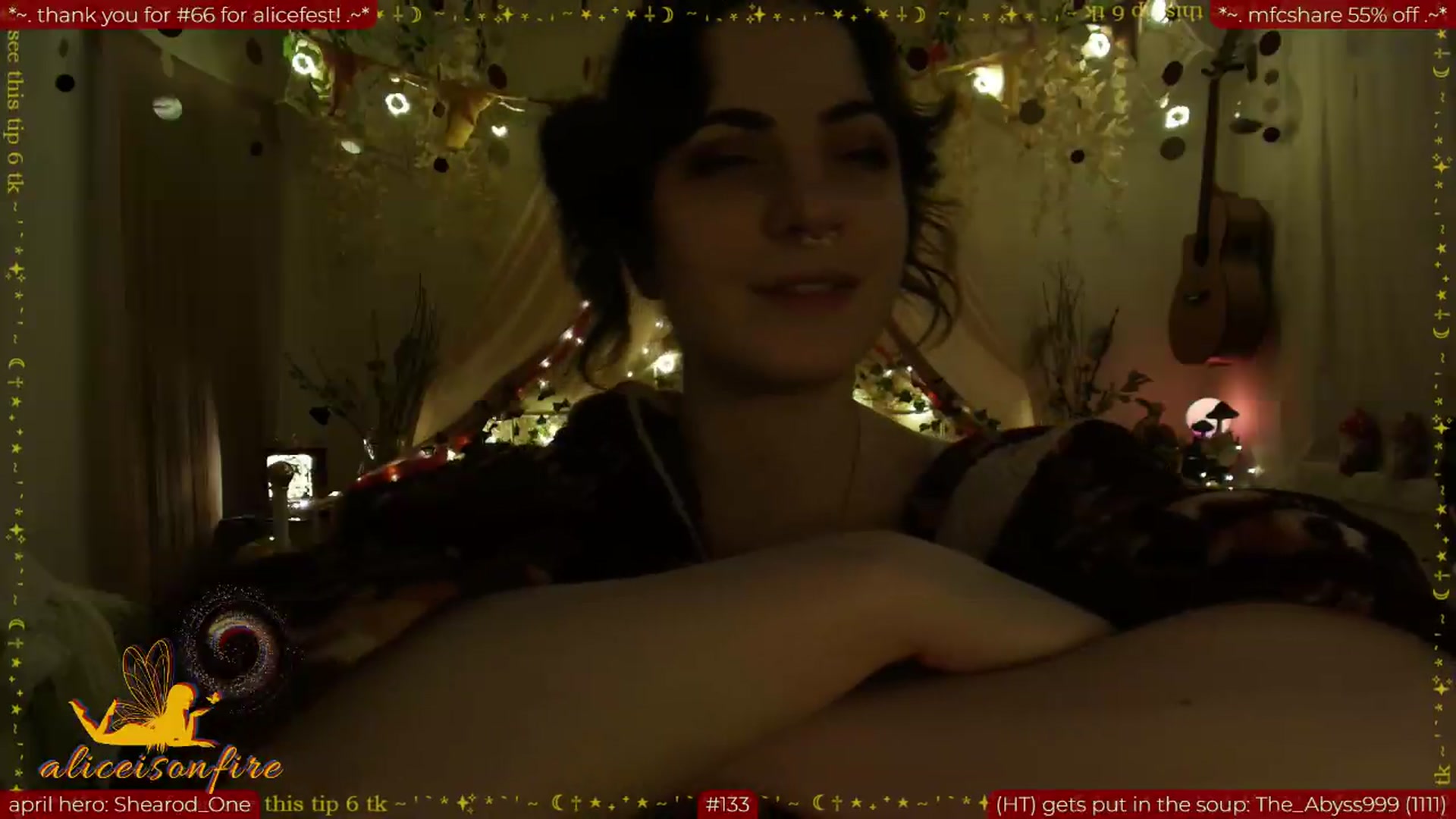 Gallery image thumbnail from aliceisonfire's myfreecams stream on, 04/28/2026, 13:04 image 18 of 20