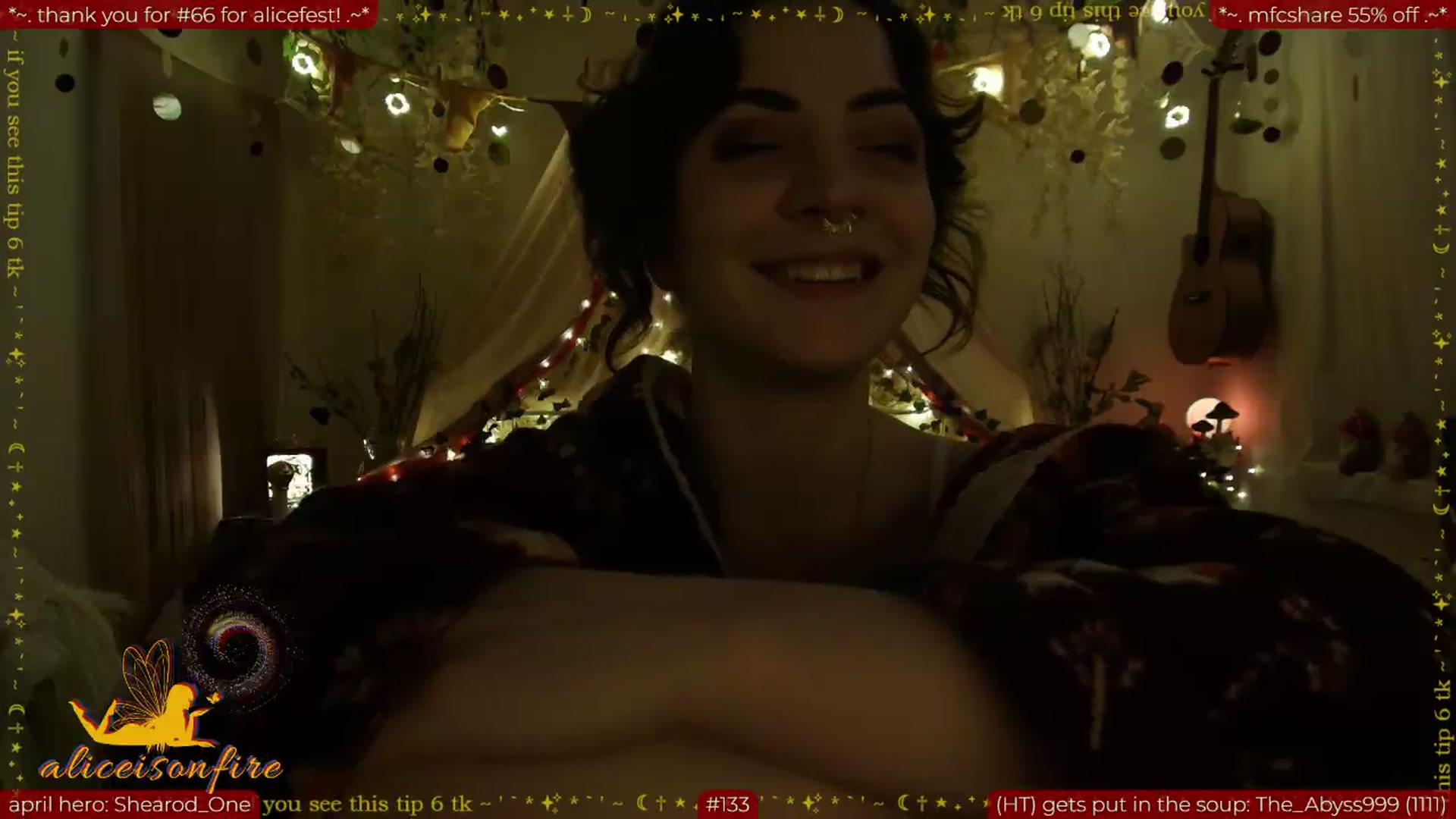 Gallery image thumbnail from aliceisonfire's myfreecams stream on, 04/28/2026, 13:04 image 17 of 20