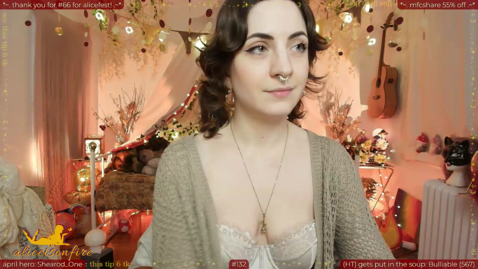Gallery image thumbnail from aliceisonfire's myfreecams stream on, 04/29/2026, 11:13 image 11 of 20
