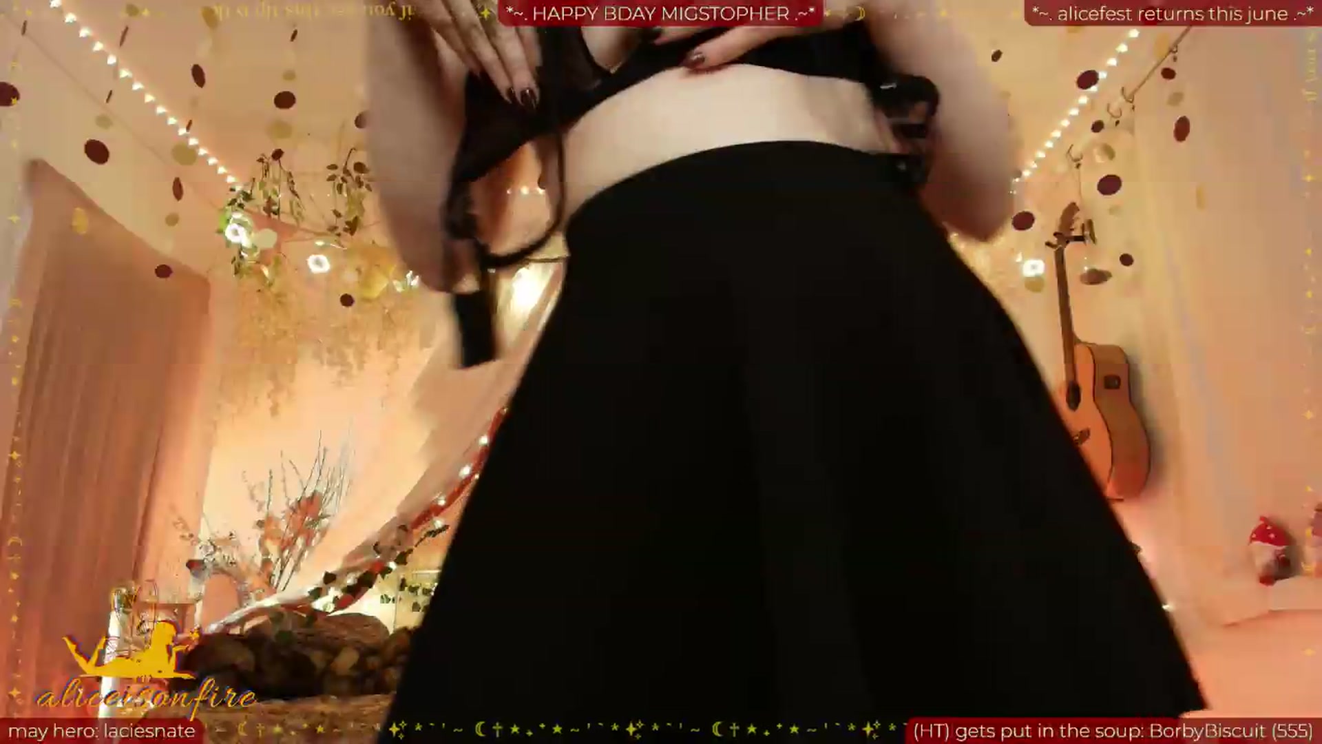 Gallery image thumbnail from aliceisonfire's myfreecams stream on, 05/23/2026, 08:44 image 16 of 20