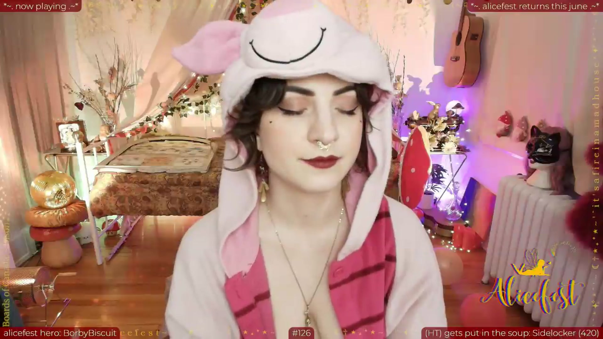 Gallery image thumbnail from aliceisonfire's myfreecams stream on, 06/19/2026, 10:31 image 16 of 20